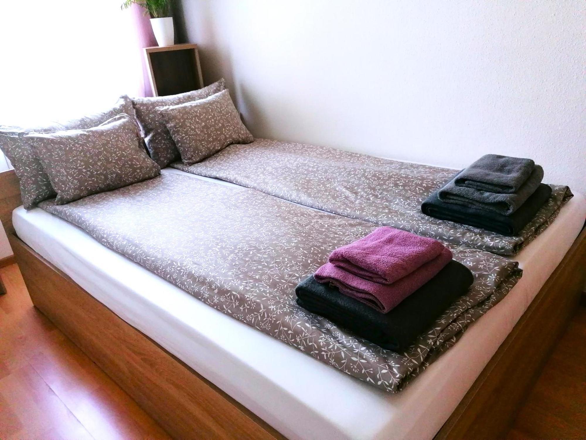 A Jump From Downtown Apartamento *